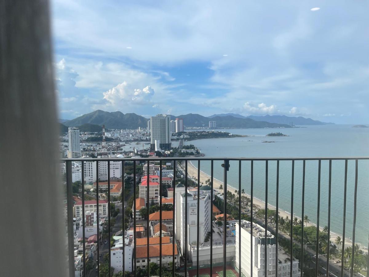 Appartamento Gold Coast Nha Trang By Holi Esterno foto